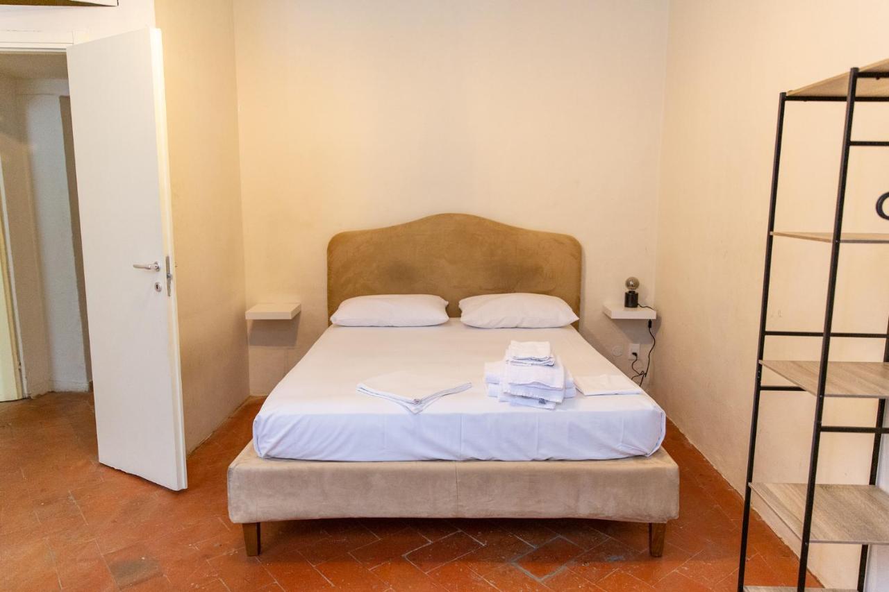 Charming Apartment By Bargello Museum فلورنس المظهر الخارجي الصورة